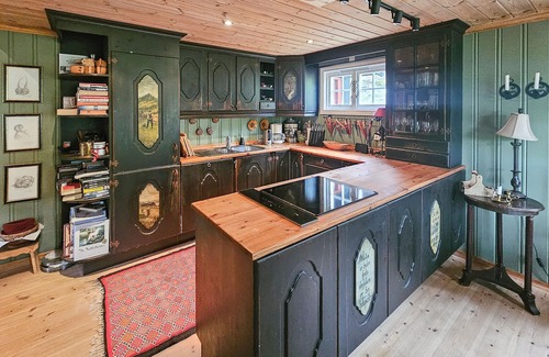 Kroderen House | Amazing home in Eggedal with sauna