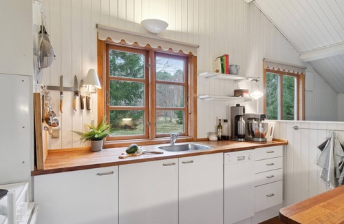 Ramlose House | Amazing home in Frederiksværk with WiFi