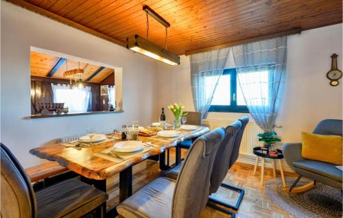 Cestica House | Amazing Home In Falinic Breg