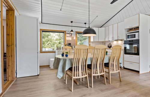Ertebølle House | Amazing home in Farsø with WiFi