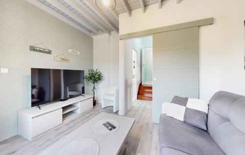 Veulettes-sur-Mer House | Amazing Home In Veulettes-Sur-Mer