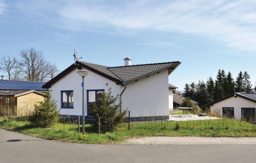 Ferienhausgebiet Hillenseifen House | Amazing Home In Gerolstein With Kitchen