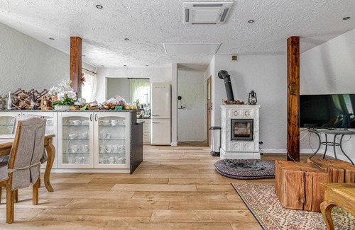 Gniewino House | Amazing home in Gniewino with kitchen