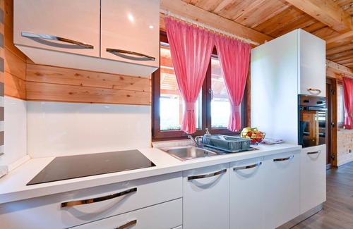 Grabrovnik House | Amazing home in Grabrovnik with sauna