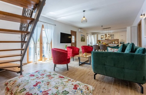 Grizane House | Amazing home in Grizani with sauna