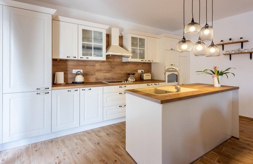 Grizane House | Amazing home in Grizani with sauna
