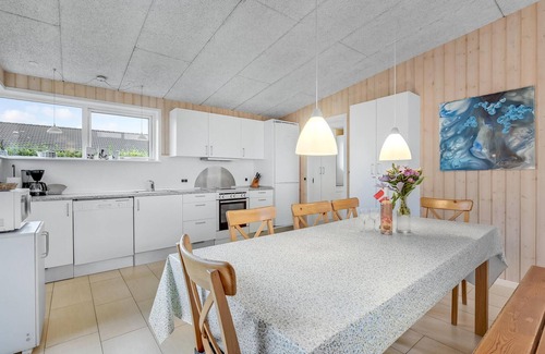 Flovt Strand House | Amazing home in Haderslev with sauna