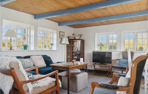 Horslunde House | Amazing Home In Horslunde With Kitchen