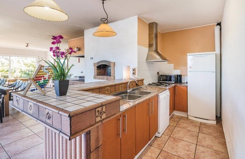 Canyelles House | Amazing home in Lloret de Mar with WiFi