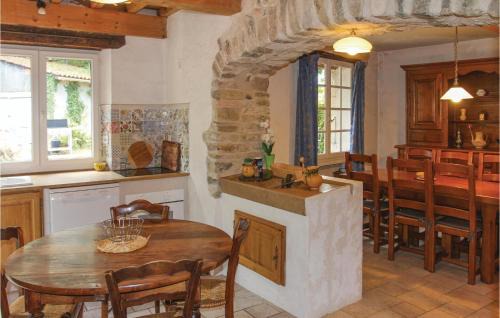 La Begude-de-Mazenc House | Amazing Home In La Begude-De-Mazenc