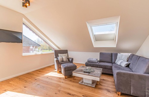 Langenhorn House | Amazing home in Langenhorn with WiFi