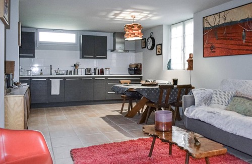 Leognan House | Amazing home in Léognan with sauna