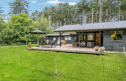 Lokken House | Amazing home in Løkken with kitchen