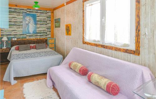 Los Fuentes House | Amazing Home In Los Puertos De Arriba