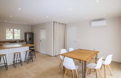 Lussas House | Amazing home in Lussas with WiFi