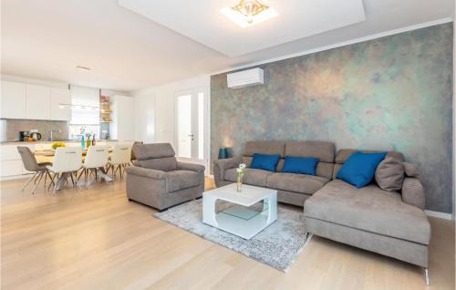 Milovcici House | Amazing Home In Malinska With Sauna