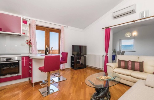 Viskovo House | Amazing home in Marcelji with WiFi