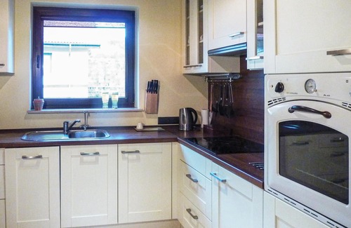 Purda House | Amazing home in Purda with kitchen