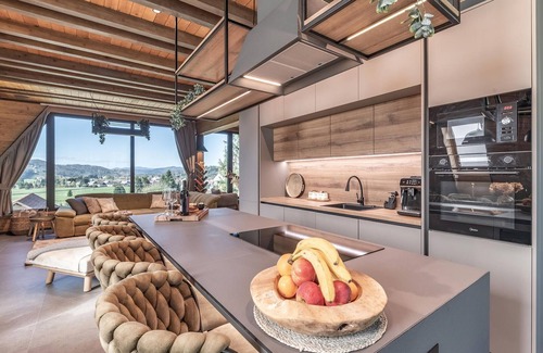 Ravna Gora House | Amazing home in Ravna Gora with sauna