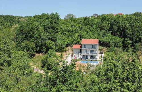 Suhac House | Amazing home in Sinj with WiFi