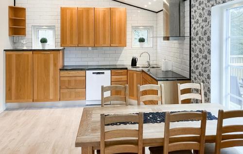 Sjobo House | Amazing Home In Sjöbo With Wifi