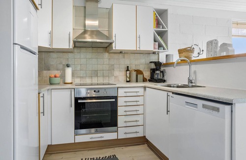 Skyum House | Amazing home in Snedsted with kitchen