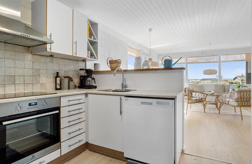 Skyum House | Amazing home in Snedsted with kitchen
