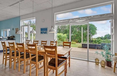 Lihme House | Amazing home in Spøttrup with WiFi