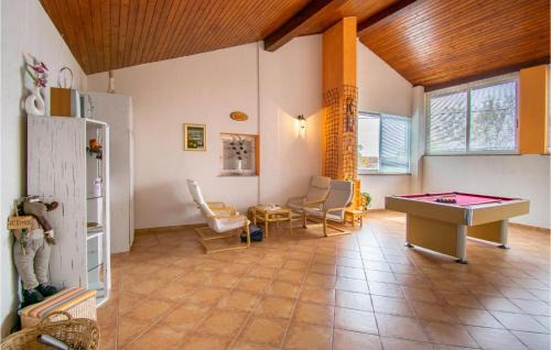 Sezana House | Amazing Home In Stanjel With Kitchen