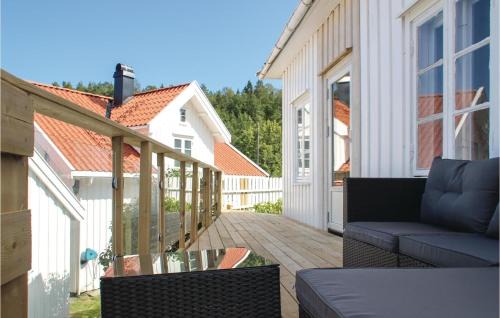 Arendal House | Amazing Home In Staubø With Wifi