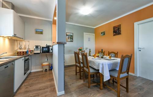 Sveti Kriz House | Amazing Home In Sveti Kriz