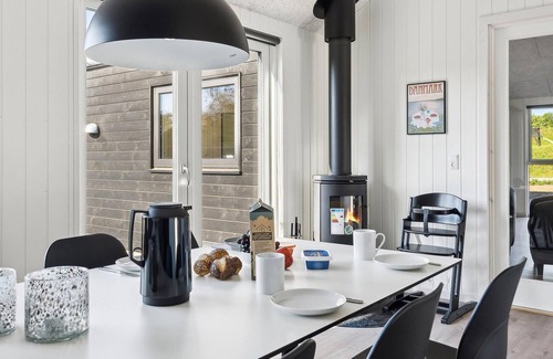 Mommark Strand House | Amazing home in Sydals with sauna