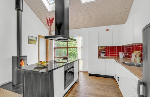 Oddesund Syd House | Amazing home in Thyholm with WiFi