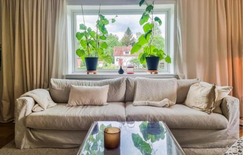 Tollered House | Amazing Home In Tollered With Kitchen