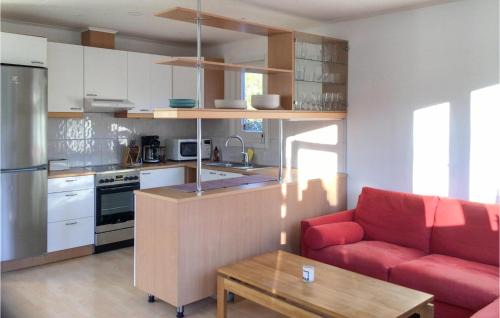 Vaddo House | Amazing Home In Väddö With Wifi