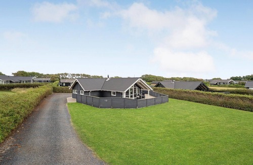 Vinderup House | Amazing home in Vinderup with WiFi