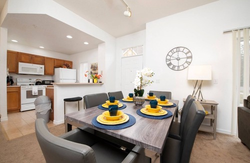 Venetian Bay Villages House | Amazing Home near Disney/4 Pools/Gym/Pet Friendly 🏠