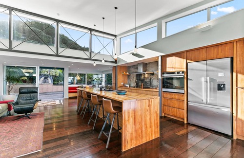 Houghton Bay House | Amazing home with all day sun and mesmerizing sea views out to the cook strait.