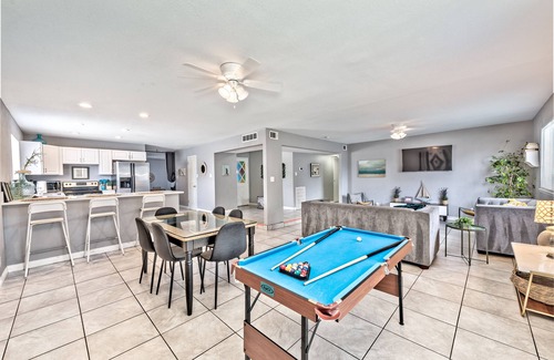 Rancho Oakey House | Amazing House- 2 minutes from the strip!