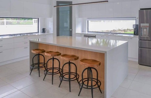 Mooloolah Valley House | Amazing House! Big Swimming Pool BBQ