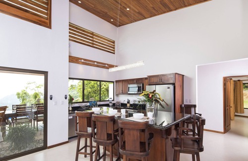 Ciudad Cortes House | Amazing house in the jungle overlooking the pacific ocean