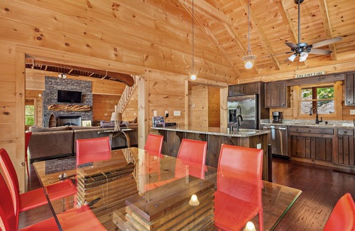 Lake Lure Cabin | Amazing LAKE FRONT Log Cabin