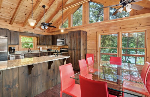 Lake Lure Cabin | Amazing LAKE FRONT Log Cabin