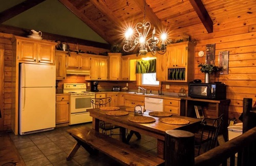 Garfield Cabin | Amazing Lake View Cabin