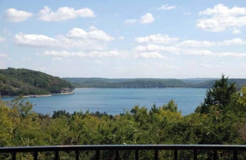 Garfield Cabin | Amazing Lake View Cabin