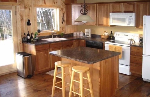 Wilmington House | Amazing lake views & access,HotTub & sauna, quality game Rm. 190-5 star Reviews