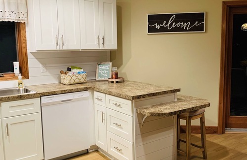 Merriweather House | Amazing Lakefront Rental with Sandy Beach