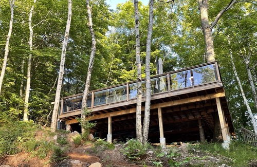 Central Frontenac Cottage | Amazing Lakefront Wilderness Retreat