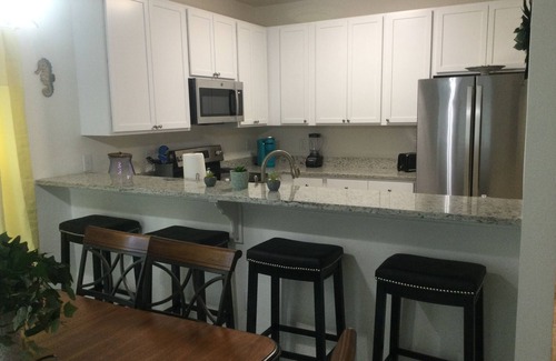 Gulf Shores Condo | Amazing location! 1mile away from the Beach! Spacious Condo in Gulf Shores😎