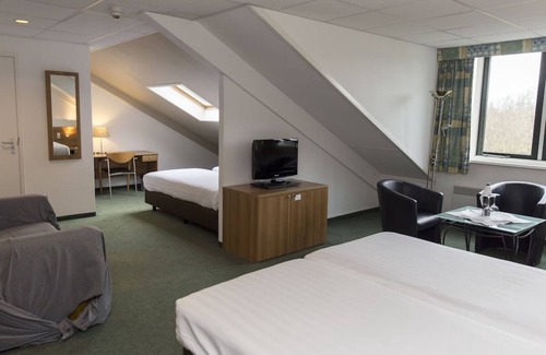 Heerenveen Hotel | Amazing location | close to Scenic Outdoors, Local Sites & Attractions